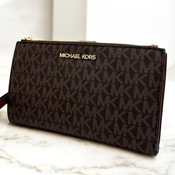 Michael Kors Large Jet Set Travel Double Zip Wallet Brown Signature - Picture 1 of 8